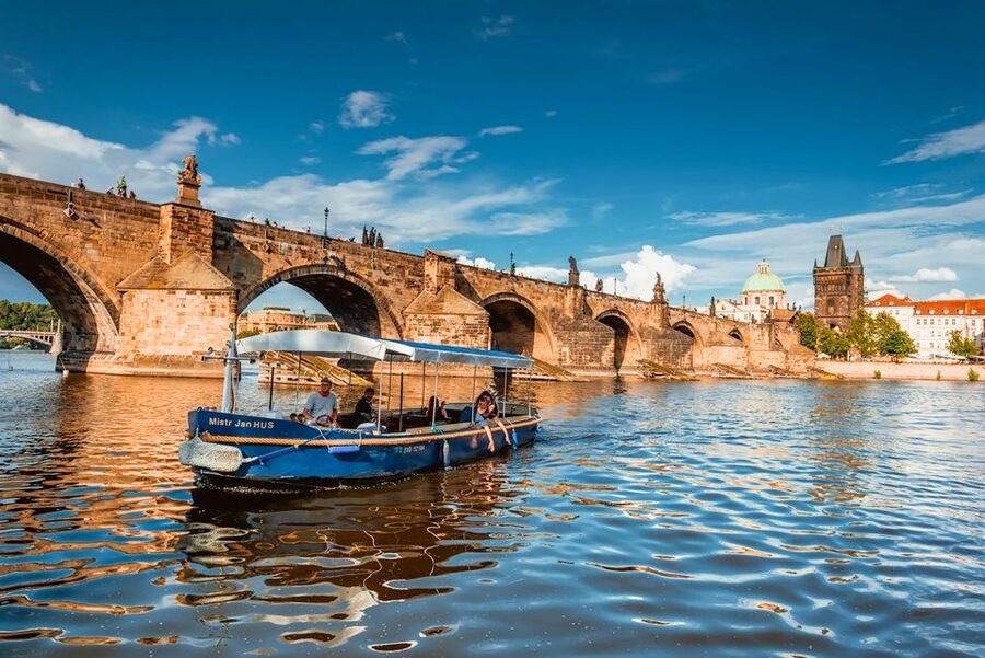 Prague: 45-Minute Sightseeing Cruise to Devil's Channel - Grand Priory Mill and the Sound of Old Prague