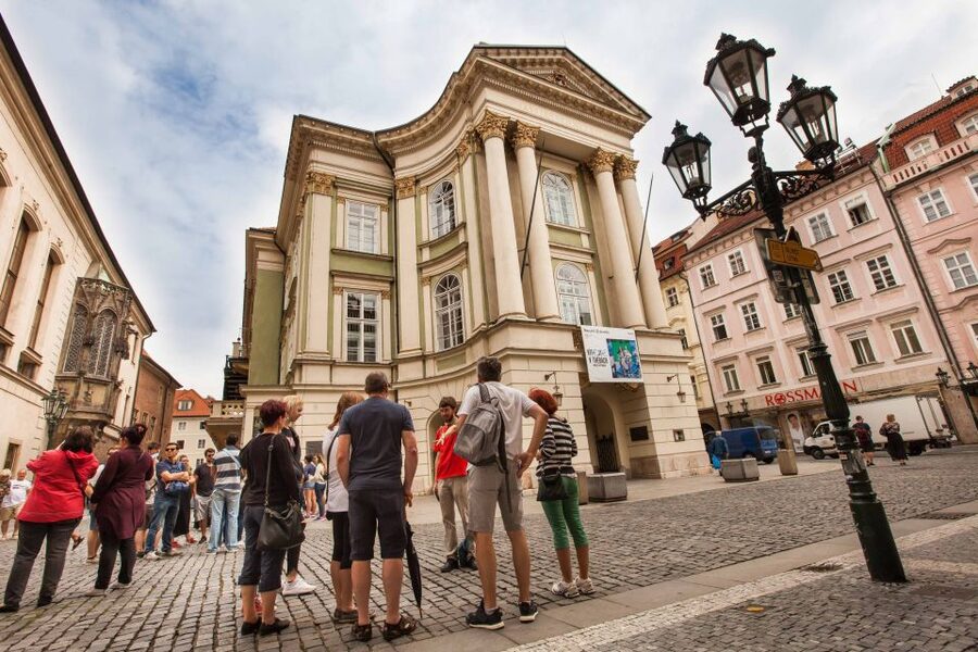 Prague: 6-Hour City Tour including Cruise and Lunch - Cruising the Vltava through the Devil’s Channel