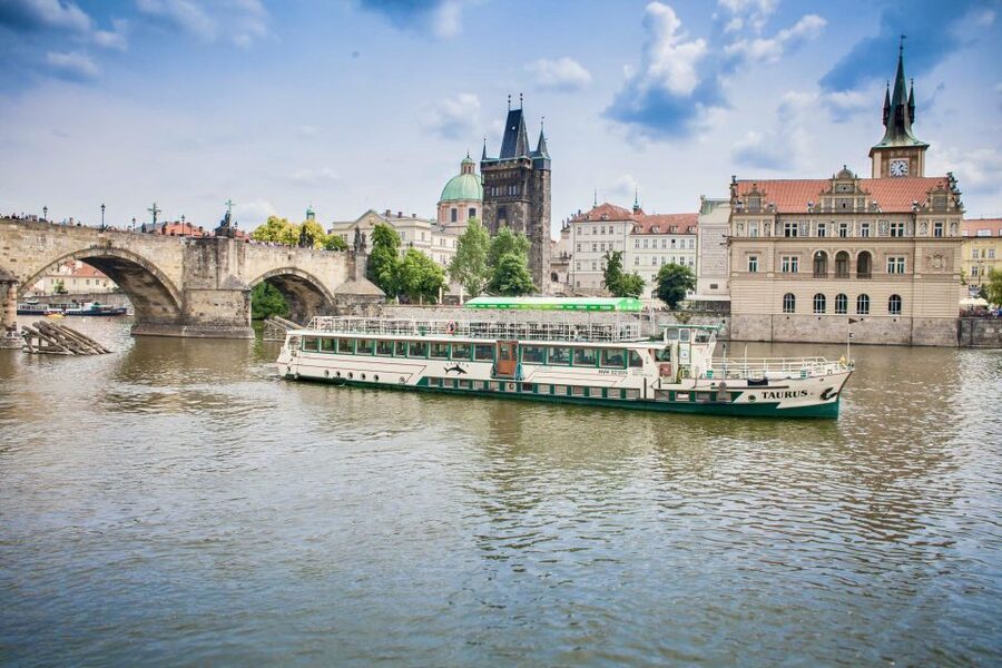 Prague: Afternoon Beer Cruise with Drinks Included - Charles Bridge from the water