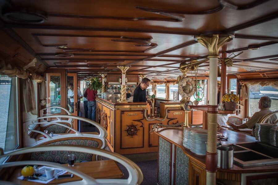 Prague: Afternoon Beer Cruise with Drinks Included - Kampa Island and the Prague Castle view