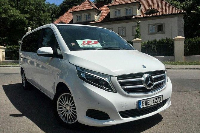 PRAGUE AIRPORT - CITY TRANSFERS in Spanish - Who gets the most from this transfer