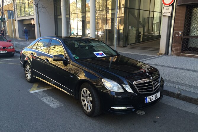 PRAGUE AIRPORT - CITY TRANSFERS in Spanish - What the small review record tells me