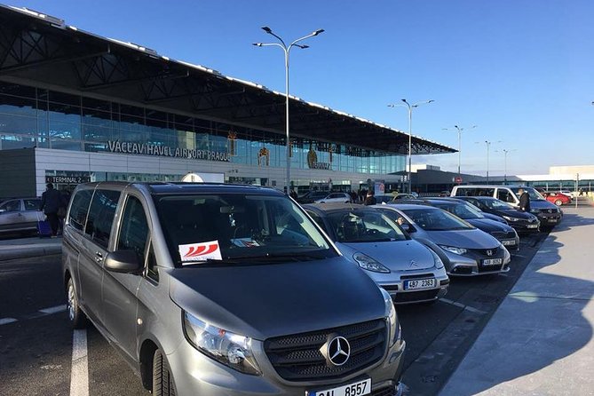 PRAGUE AIRPORT - CITY TRANSFERS in Spanish - Choosing the right vehicle for your group