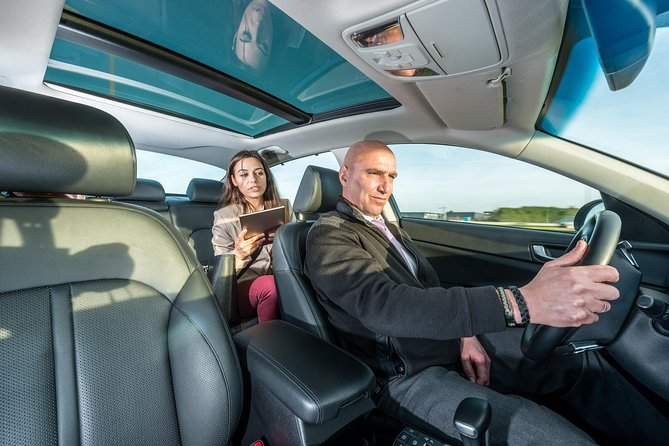 Prague Airport (PRG) Departure Transfer from Prague City - Reliability: Strong Results With One Serious Warning