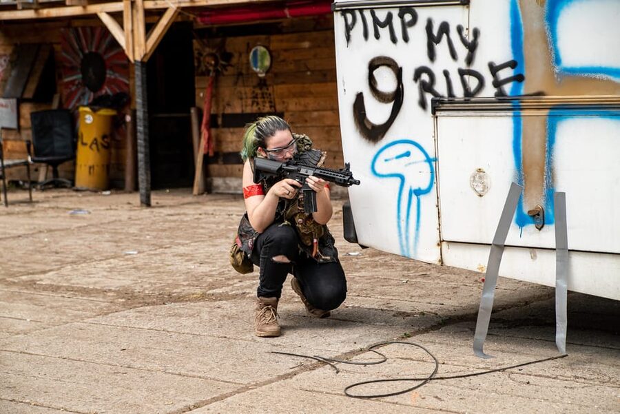 PRAGUE AIRSOFT SHOOTING GAMES - The outdoor session: two hours in the woods