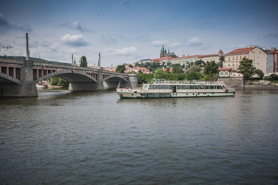 Prague: An unforgettable 2-hour cruise on the Vltava River. - Prague Castle from the Vltava