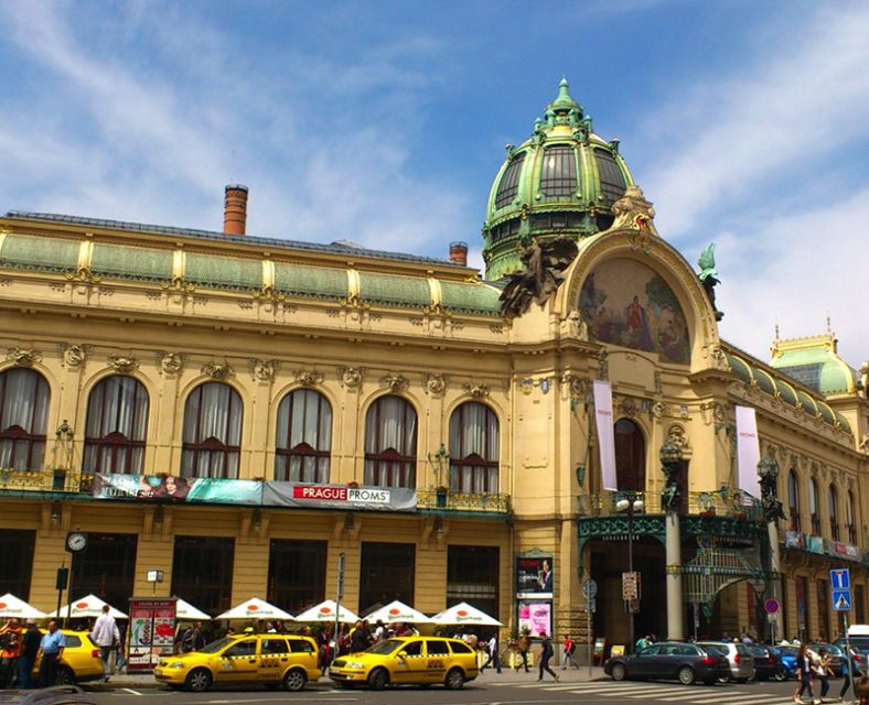 Prague Art Nouveau and Cubism Walking Tour - Pace, comfort, and practical planning