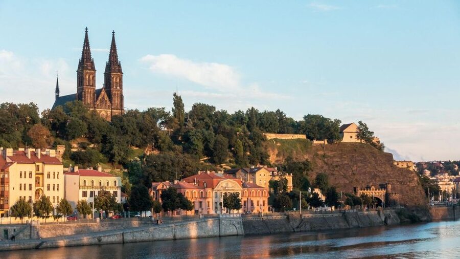 Prague Audioguide - TravelMate app for your smartphone - A self-guided way to meet Prague