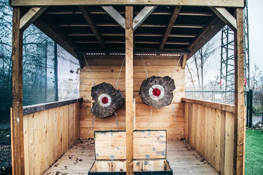 Prague: Axe Throwing Experience with Barbecue and Beer - One hour with axes, knives, and ninja stars