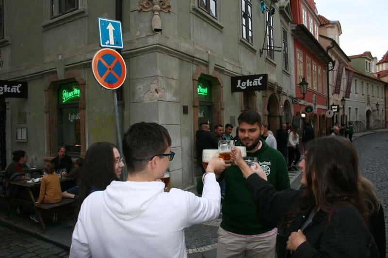 Prague Beer History: Highlights Tour with Tasting - A 15-minute walk to Uhelný trh