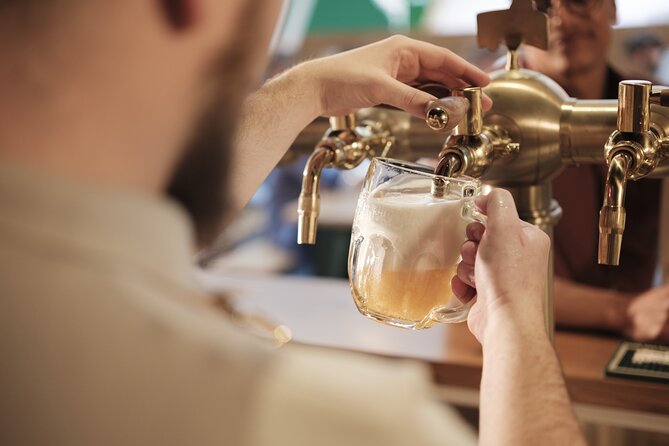 Prague Beer Pouring Class at Pilsner Urquell - Why Prague’s foam deserves a lesson
