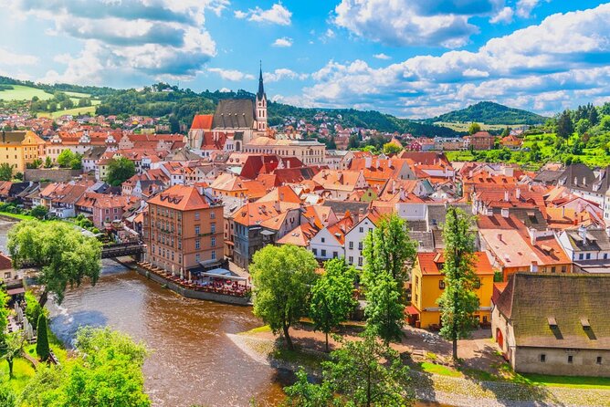 Prague Best Sightseeing Walking Tour With A Private Local Guide - Týn Church, St. Nicholas, and Prague’s Contrasting Styles