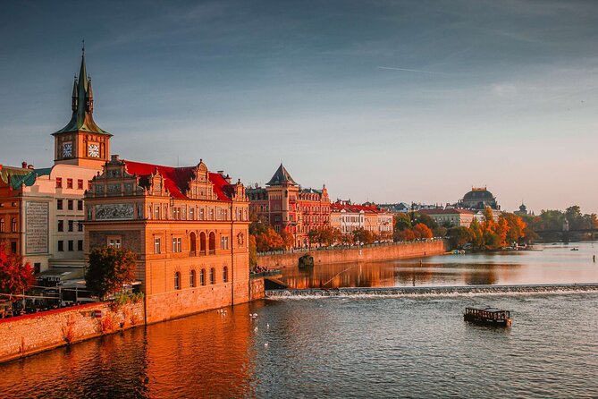 Prague Best Sightseeing Walking Tour With A Private Local Guide - The Guide Can Shape the Experience