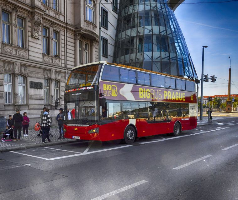 Prague: Big Bus Hop-on Hop-off, Castle Tour and River Cruise - What the Prague sightseeing ticket really gives you