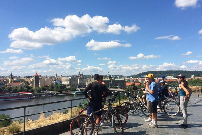 Prague Bike Tour - Stunning Viewpoints, Castle, City & Park - Why this bike tour works well in Prague