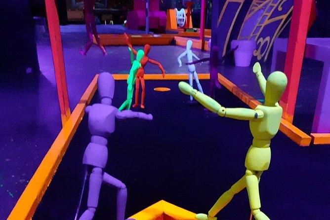 Prague Black Light Mini Golf and Games with free Drinks - What the black light course is really like