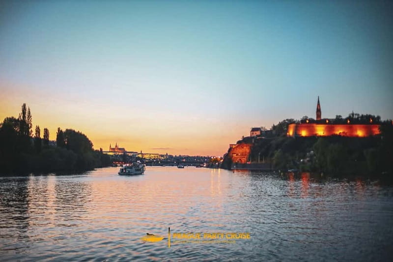 Prague : Boat Party with Afterparty at EPIC - Is The $27 Price Good Value?