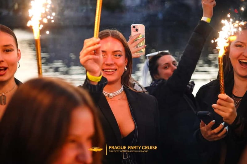 Prague : Boat Party with Afterparty at EPIC - FAQ