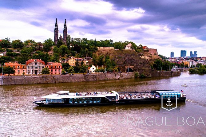 Prague Boats 2-hour Lunch Cruise - The first hour: bridges, castles, and broad city views