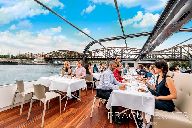 Prague Boats 2-hour Lunch Cruise - The Smíchov locks: an unusual stop with a tradeoff