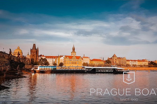 Prague Boats 3-hours Crystal Dinner Cruise - Who will enjoy this cruise most?