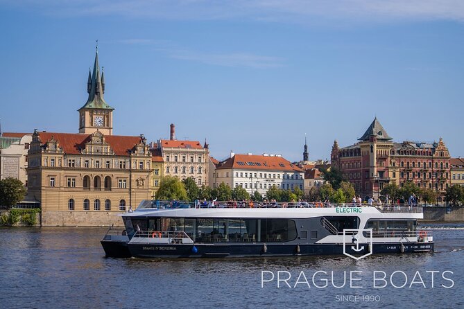 PRAGUE BOATS: 50-Minute Sightseeing Cruise - The audio guide and online guide
