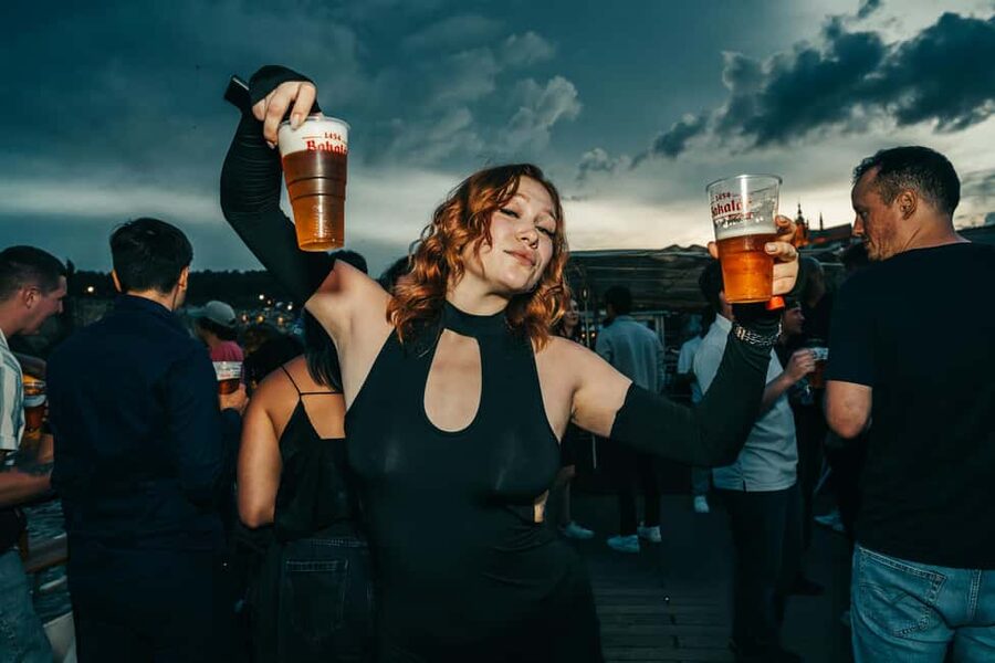 Prague: Booze Cruise with Open Bar and Duplex Entry - Practical Tips for a Smoother Night
