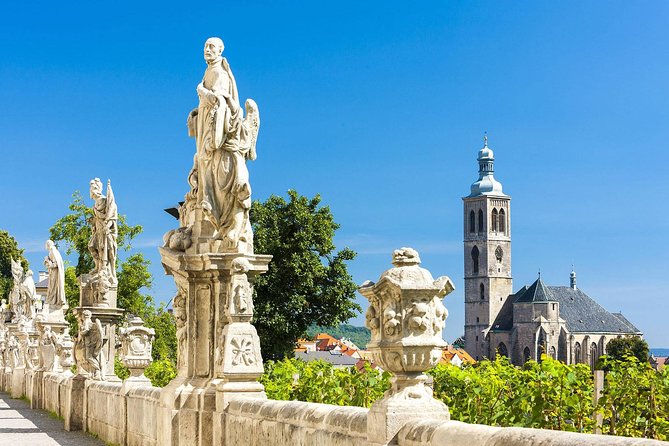 Prague-Bratislava One-Way Sightseeing Day Tour - The Sedlec Ossuary: a powerful first hour in Kutná Hora