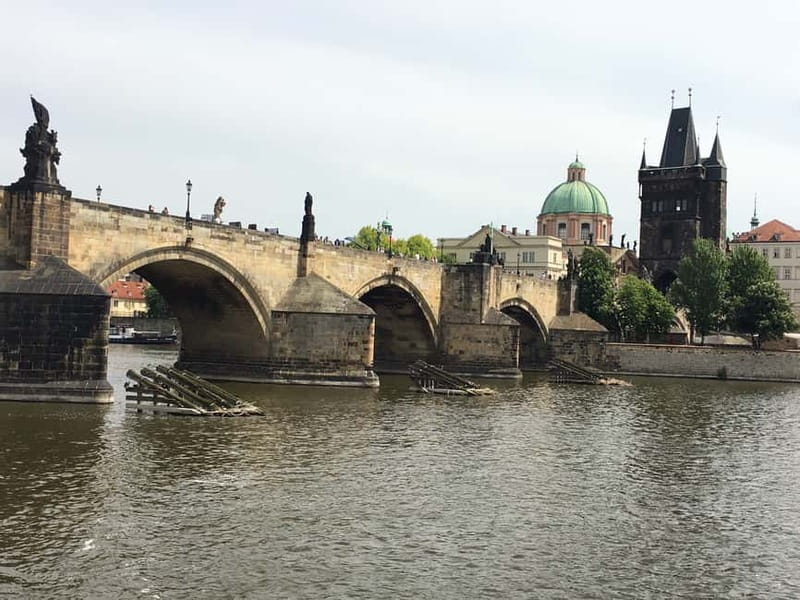 Prague: Bus and Boat Tour - Timing, meeting points, and what to bring