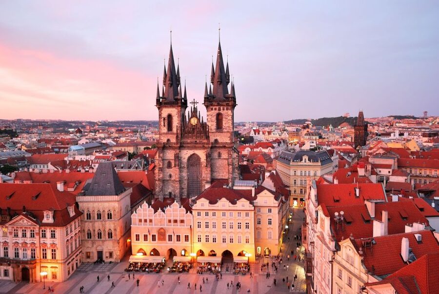 Prague: Castle and Jewish Quarter Tour with Cruise and Lunch - Key points to know before booking