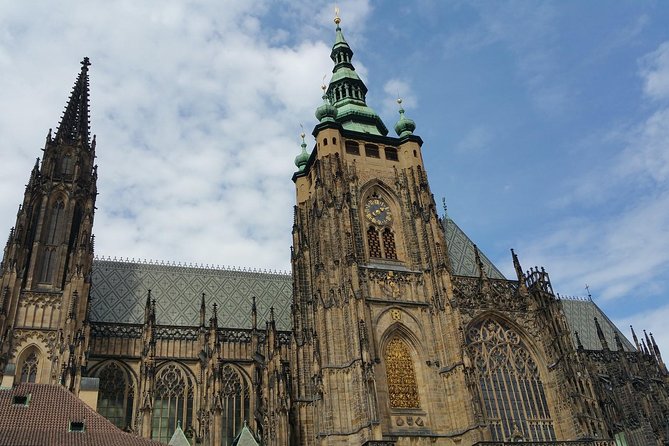Prague Castle and Lobkowicz Palace entrance tickets - St. Vitus Cathedral is the emotional high point