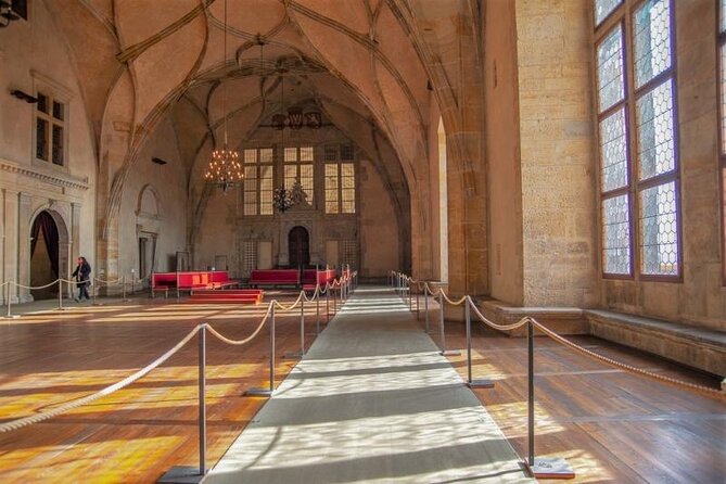 Prague Castle Audio Guide (no admission ticket included) - What this Prague Castle audio guide actually gives you