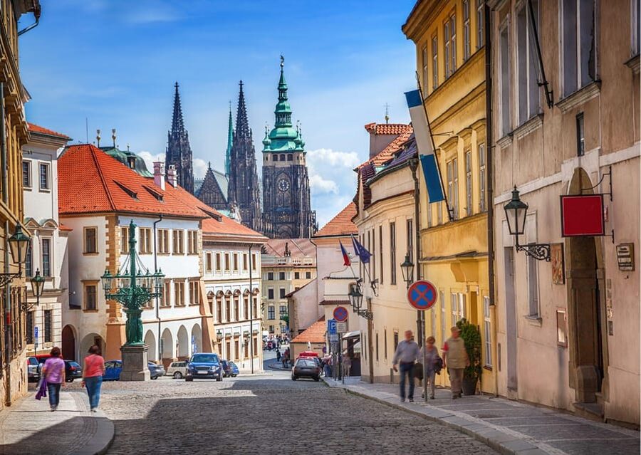 Prague: Castle Circuit Entry Tickets with Audio Guide - St. Vitus Cathedral, Prague’s grand Gothic centerpiece