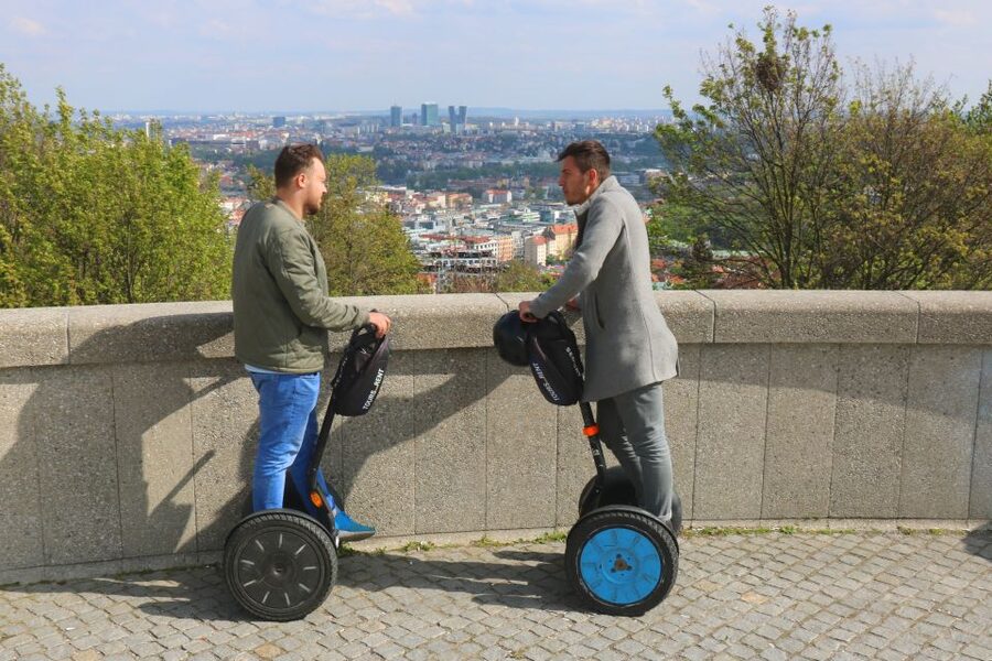 Prague: Castle District Segway Tour - Sculptures, village lanes, and Old Stresovice