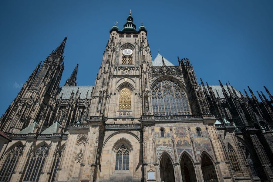 Prague: Castle Grounds & Highlights Walking Tour small-group - A short walk through Prague Lesser Town