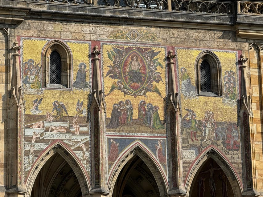 Prague Castle Interiors & Changing of the Guard-Small group - Who should book this Prague Castle tour