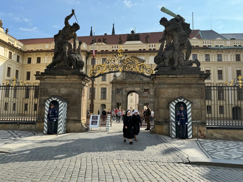 Prague Castle Interiors & Changing of the Guard-Small group - Golden Lane and the castle’s intimate side