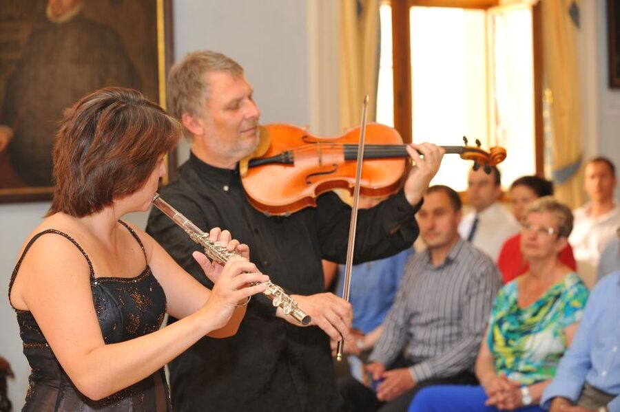 Prague Castle: Midday Classical Concert at Lobkowicz Palace - Why this small concert works so well in Prague