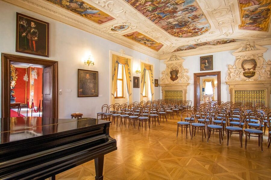Prague Castle: Midday Classical Concert at Lobkowicz Palace - The 17th-century Baroque Concert Room