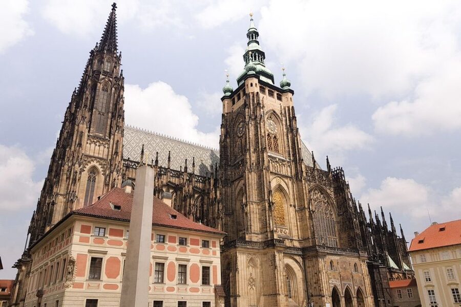 Prague: Castle, National Museum & Town Hall Tickets & Audio - Old Town Hall and the Astronomical Clock Tower