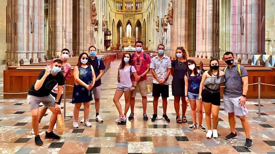 Prague Castle: Royal Palace, Cathedral, and Golden Lane Tour - Golden Lane, the Alchemist’s Laboratory, and Daliborka Tower
