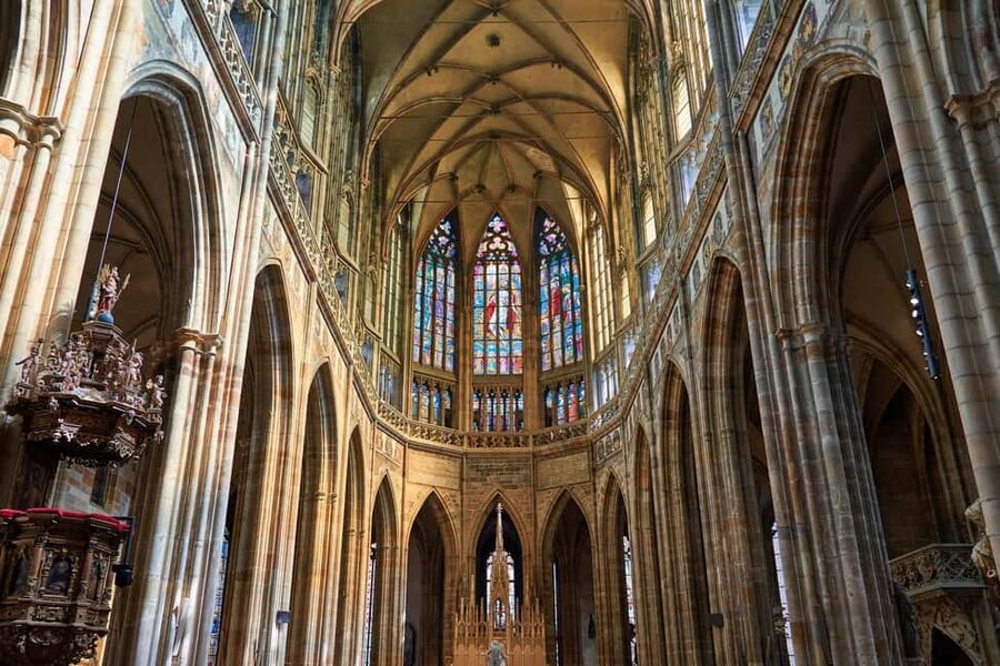 Prague Castle St. Vitus Cathedral, Royal Palace, St. George's Basilica - St. Vitus Cathedral and the royal heart of Bohemia