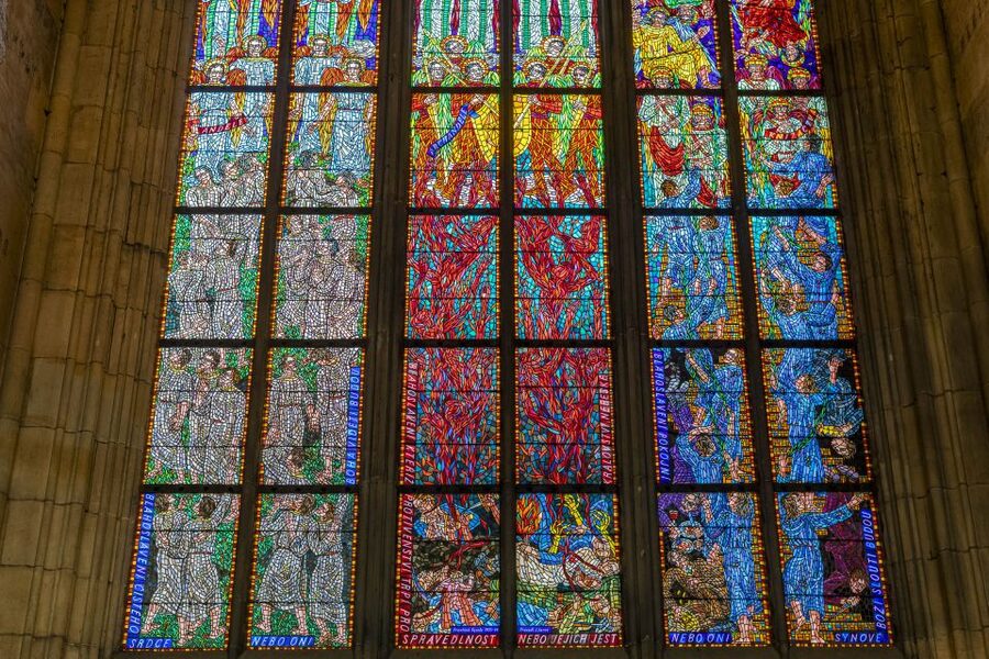 Prague: Castle Tour with Local Guide and Entry Ticket - Why Prague Castle Works Better With a Guide