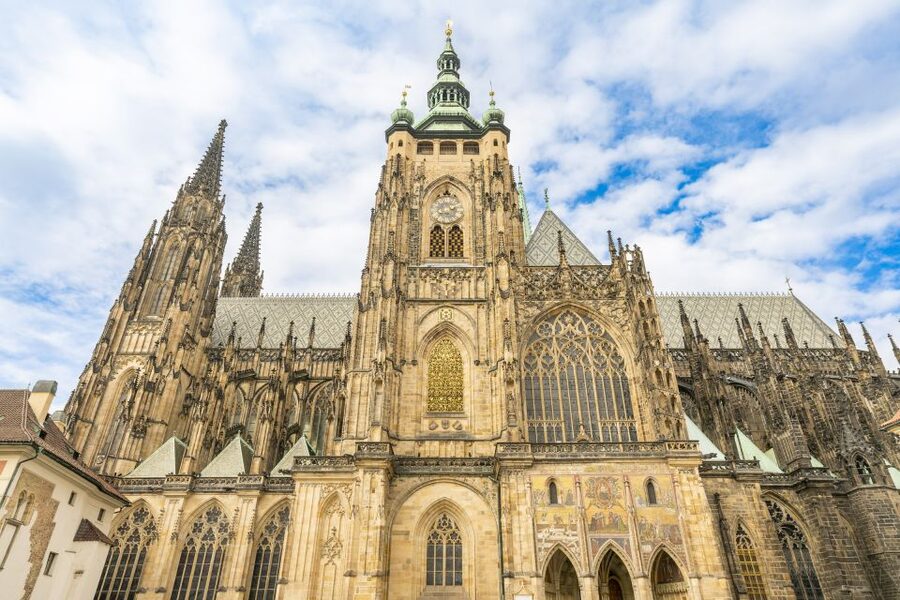 Prague: Castle Tour with Local Guide and Entry Ticket - St. George’s Basilica: A Plain but Powerful Contrast