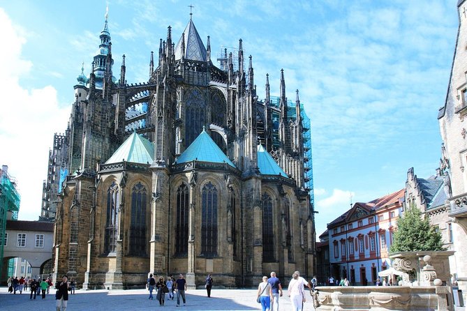 Prague Castle Walking Tour - St. George’s Basilica and the older side of the castle