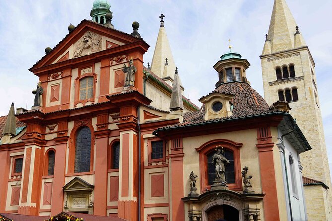 Prague Castle Walking Tour (Tip-based tour) - St. Vitus Cathedral: the grand exterior first