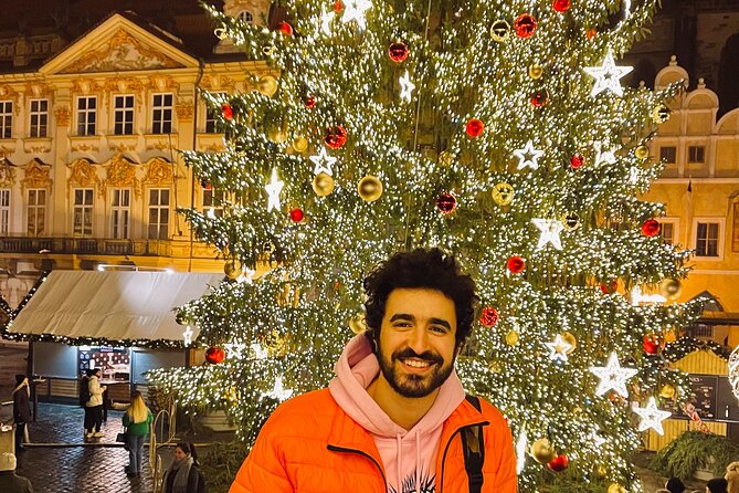 Prague Christmas Markets and Holiday Magic Walking Tour - Meeting the guide at the Astronomical Clock