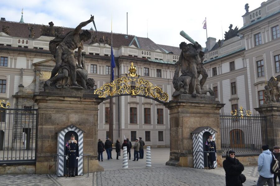 Prague City: 1-Hour Orientation Tour by Bus - The audio guide and its 26 language choices