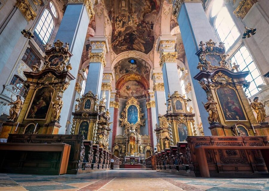 Prague: Classical Concert at St. Giles' Church - The Program Is Built for Variety