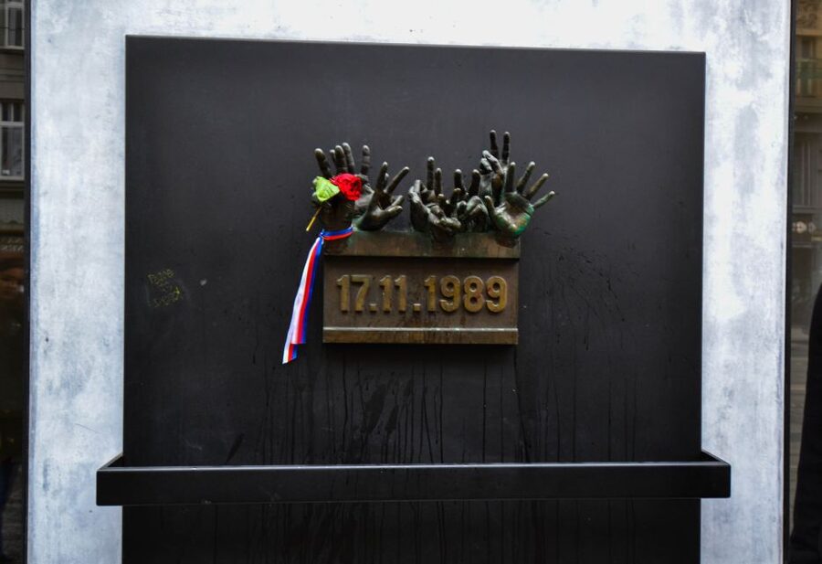 Prague: Communism History and Nuclear Bunker Guided Tour - What the tour says about everyday life under communism